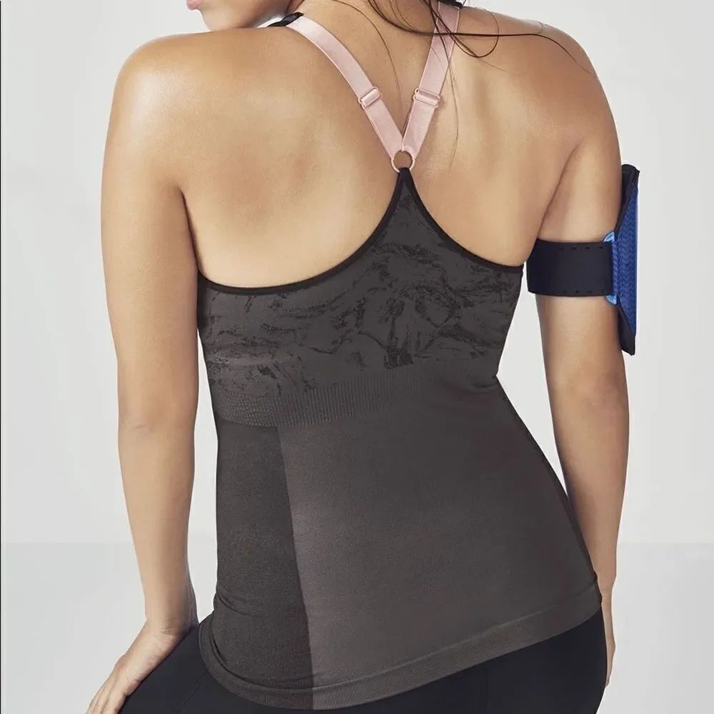Fabletics Eliza Seamless Tank - Picture 2 of 8